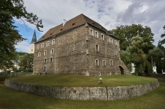 Vlastivědné muzeum a Vodní tvrz - Jeseník